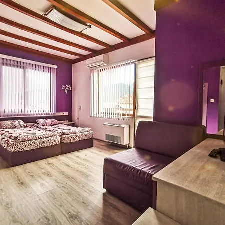 Alikante Hotell Sŭrnitsa