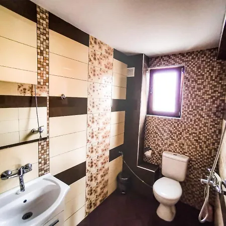 Alikante * Sŭrnitsa